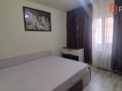 Apartament 3 camere 66 mp, zona Lipovei - Garaj