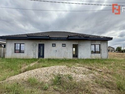 Duplex intreg, cu 6 camere, parter - 144 mp, zona Sacalaz