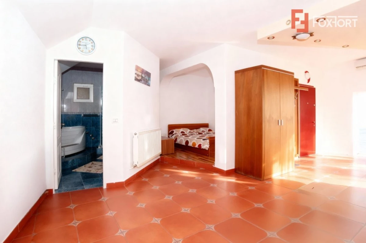 COMISION 0% Vila de Lux cu 14 Camere si Sala de Mese in Arad – Acces Imediat - 1