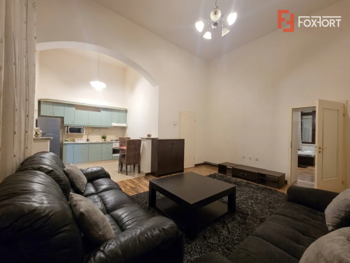 Apartament cu 2 camere semidecomandat, et 1, zona Centrala - 5