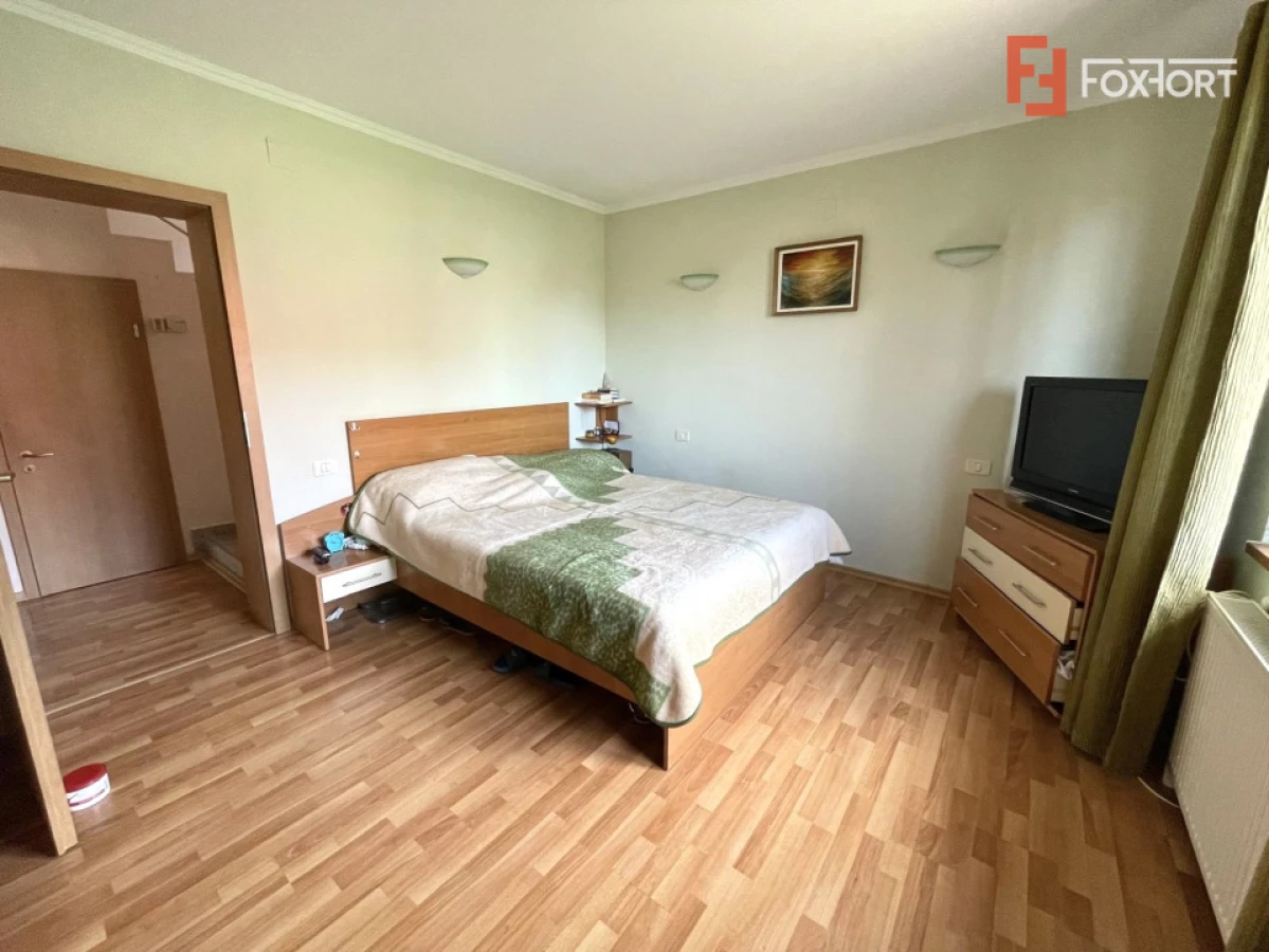 Casa individuala cu 7 camere si teren de 431 mp, zona Lipovei - 8