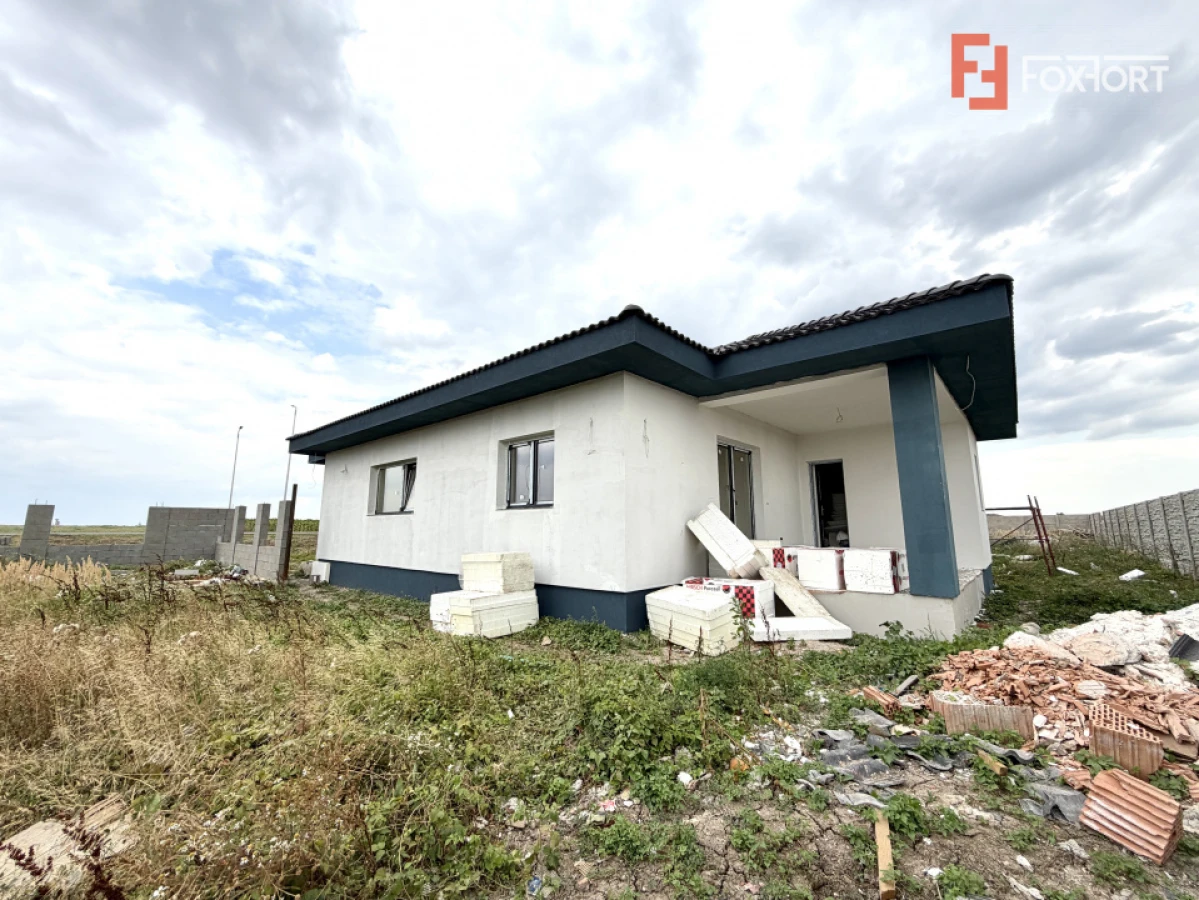 Casa individuala cu 3 camere pe parter, zona Sanandrei - 1