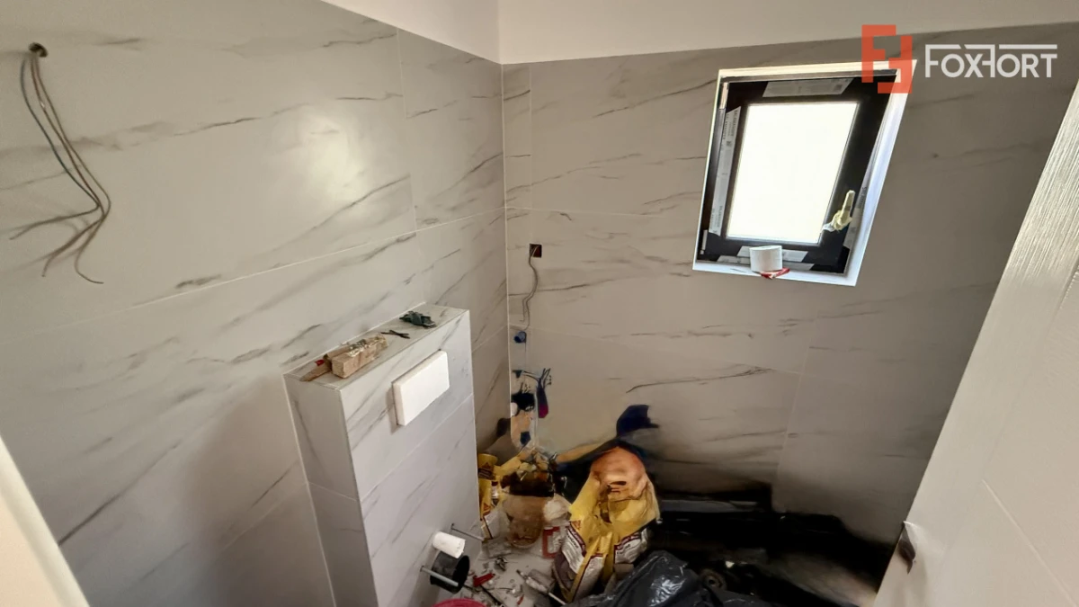 Duplex cu 3 camere si 2 bai pe parter, zona Albina - 9