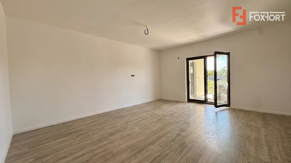 Duplex cu 3 camere si 2 bai pe parter, zona Albina - 2