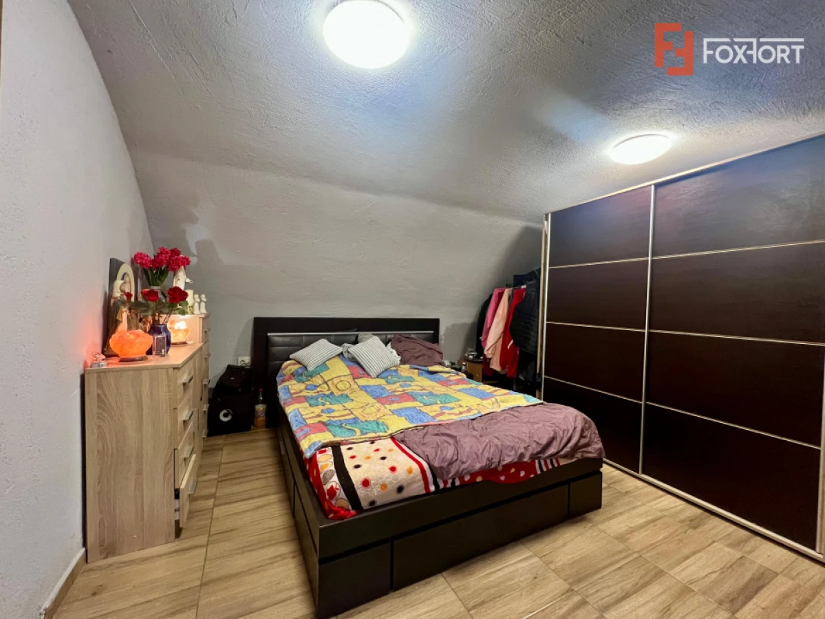 Apartament 2 camere la curte comuna de vanzare, zona Traian - 1