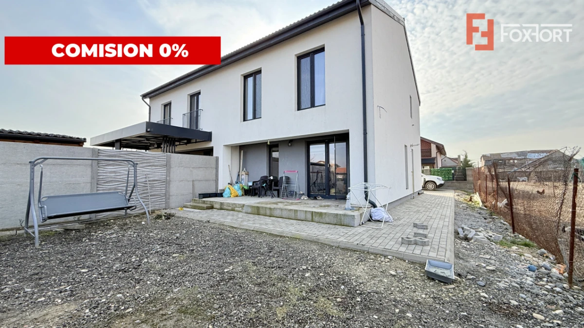 Duplex de vanzare in Sacalaz, 4 camere + 2 bai si toate utilitatile - 1