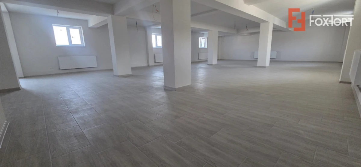 Spatiu comercial pe doua fronturi, finisat la cheie, 430 mp utili - Giroc - 3