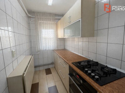 Apartament 4 camere, semidecomandat - Vlaicu, Arad