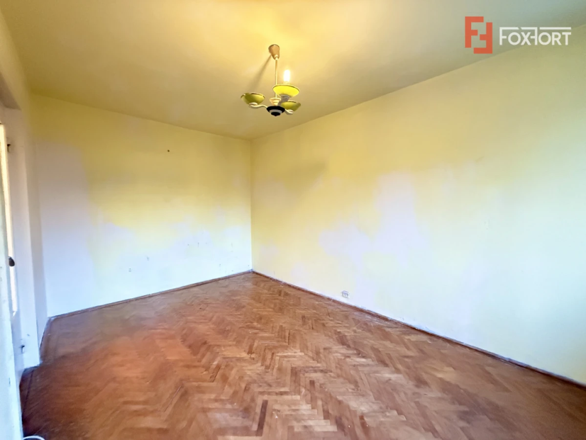 Apartament cu 2 camere de vanzare la etajul 1, zona Cetatii - 10