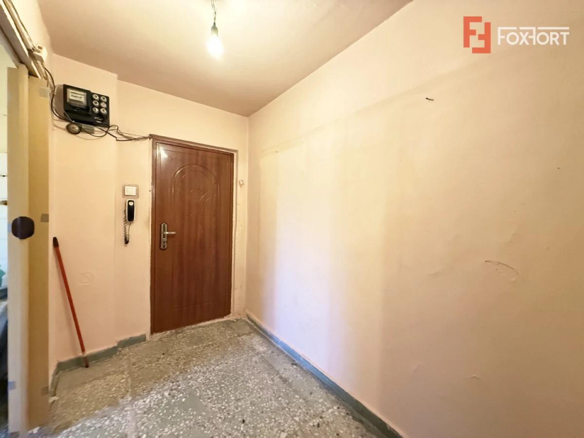 Apartament cu 2 camere de vanzare la etajul 1, zona Cetatii - 9