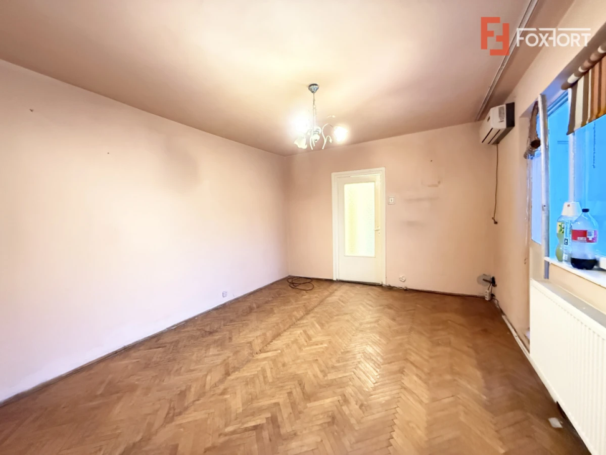 Apartament cu 2 camere de vanzare la etajul 1, zona Cetatii - 7