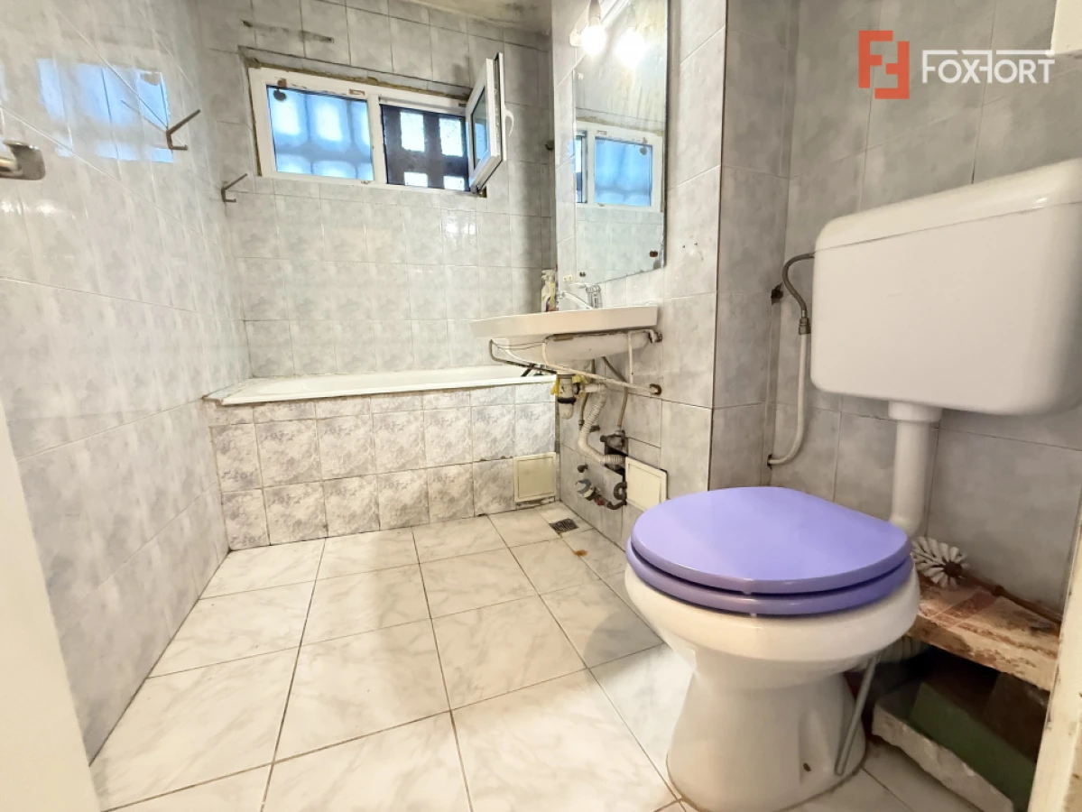 Apartament cu 2 camere de vanzare la etajul 1, zona Cetatii - 5