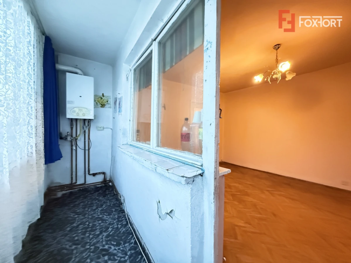 Apartament cu 2 camere de vanzare la etajul 1, zona Cetatii - 4