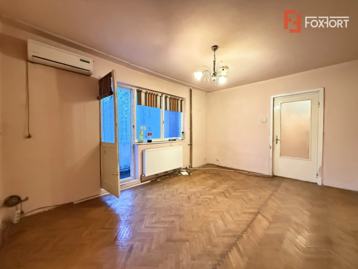 Apartament cu 2 camere de vanzare la etajul 1, zona Cetatii - 3