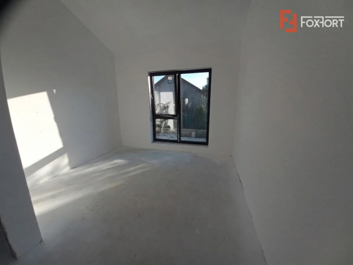 Duplex modern cu 5 camere si 2 bai in Ghiroda - 4