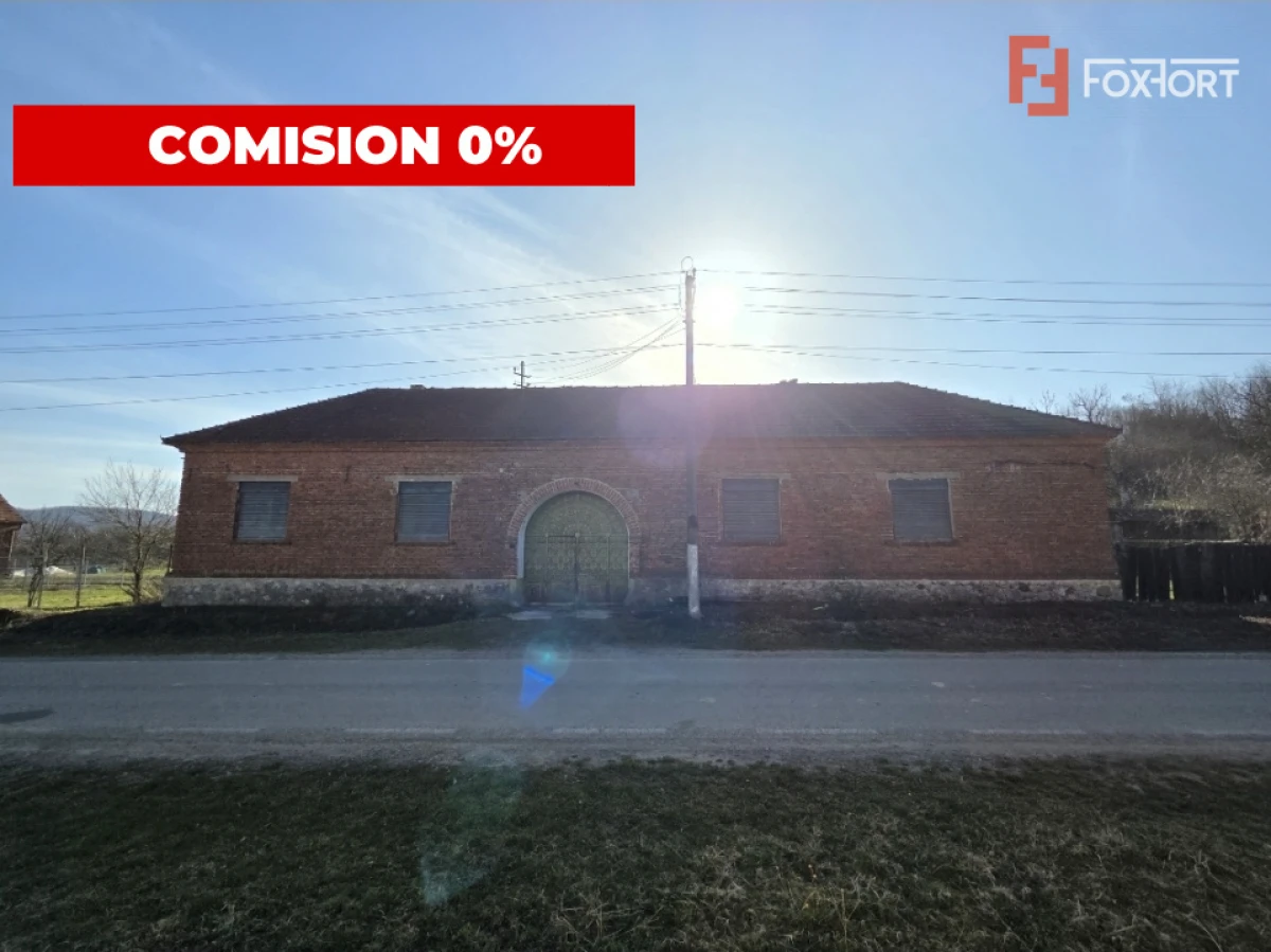 Casa individuala cu 1440 mp teren, 4 camere, Barzava, Lalasint - 1