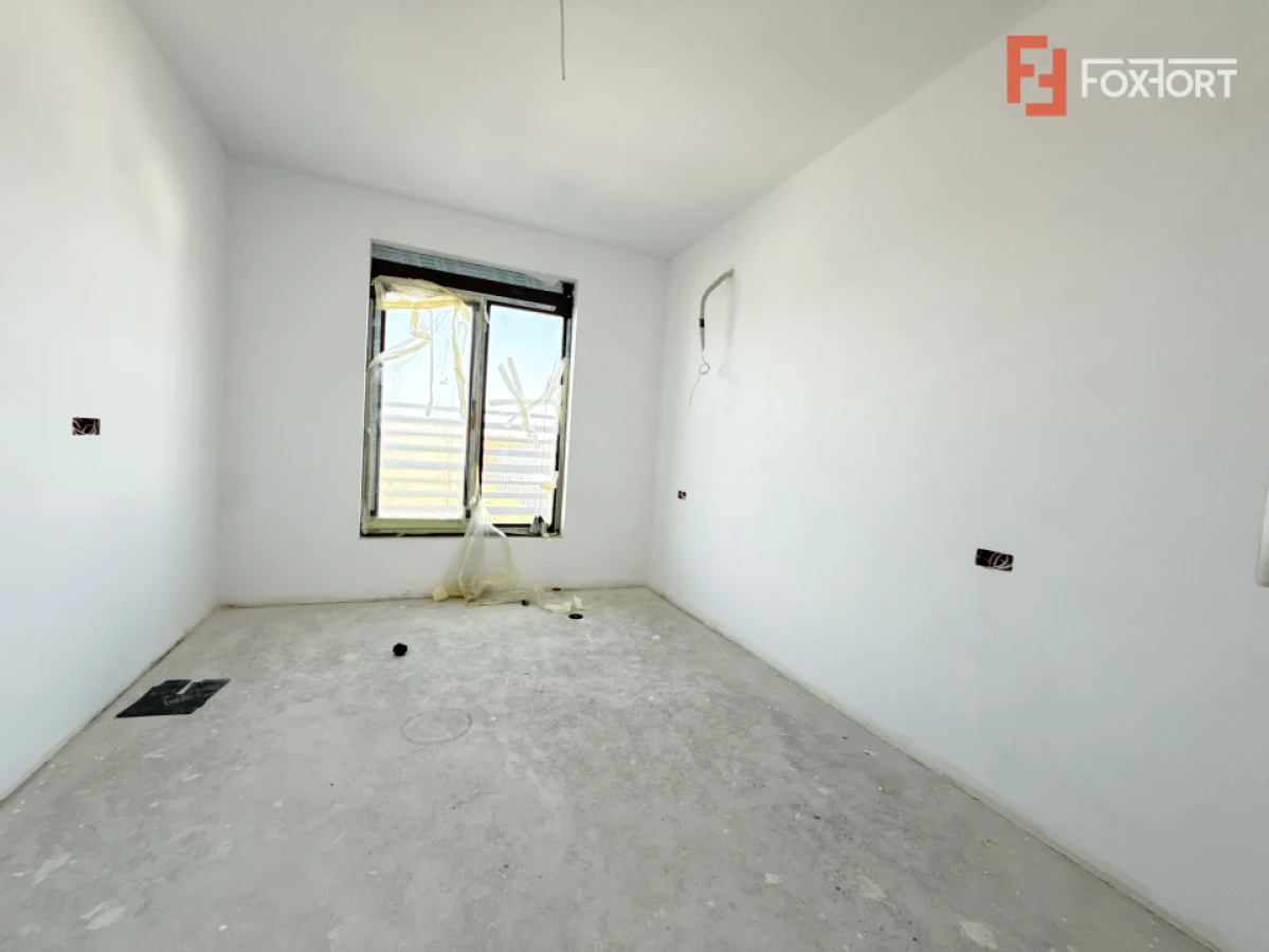 Duplex 4 camere situat la drum asfaltat, in Sacalaz - 5