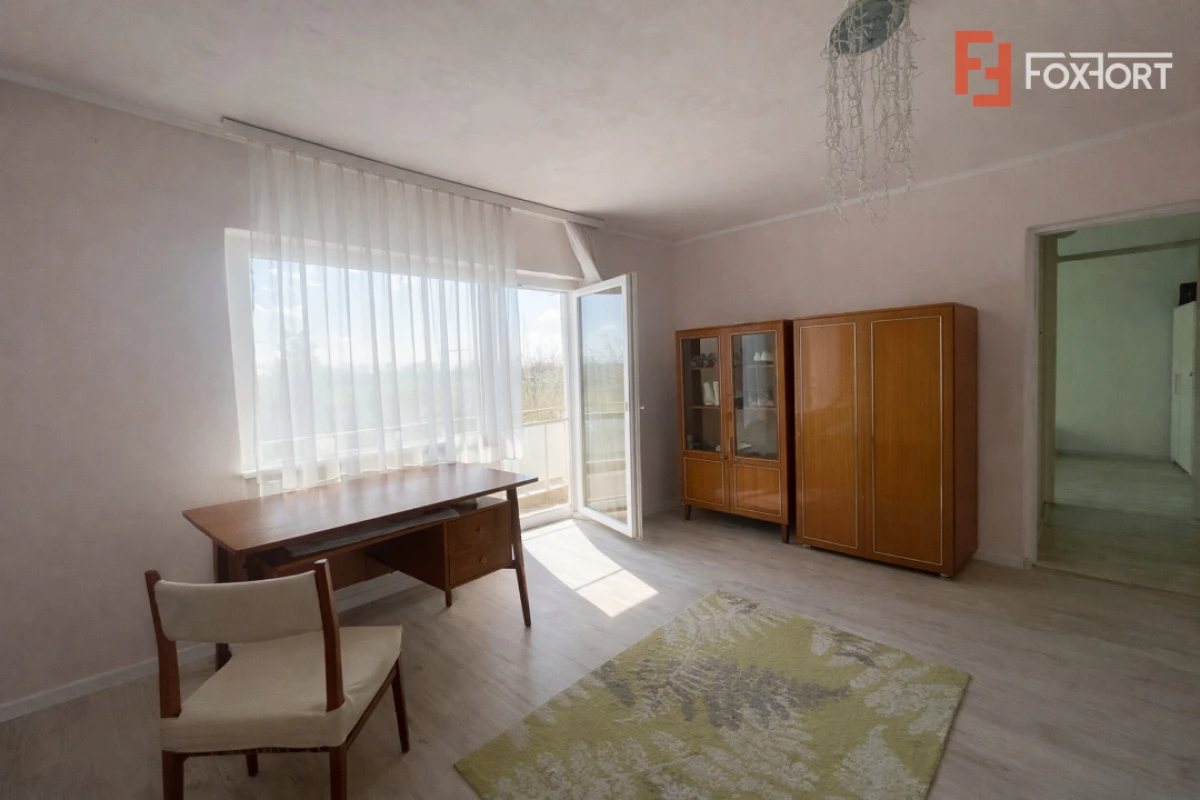 Apartament 3 camere, Micalaca, etaj 2 cu vedere spre malul Muresului - 2