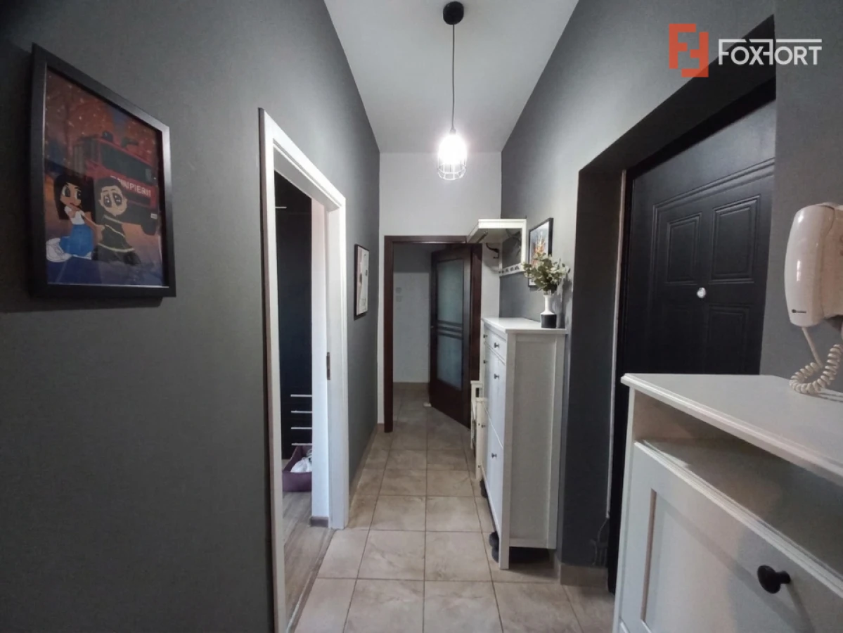 Apartament 2 camere, decomandat | Centrala proprie | A.C. | Comision 0% - 4