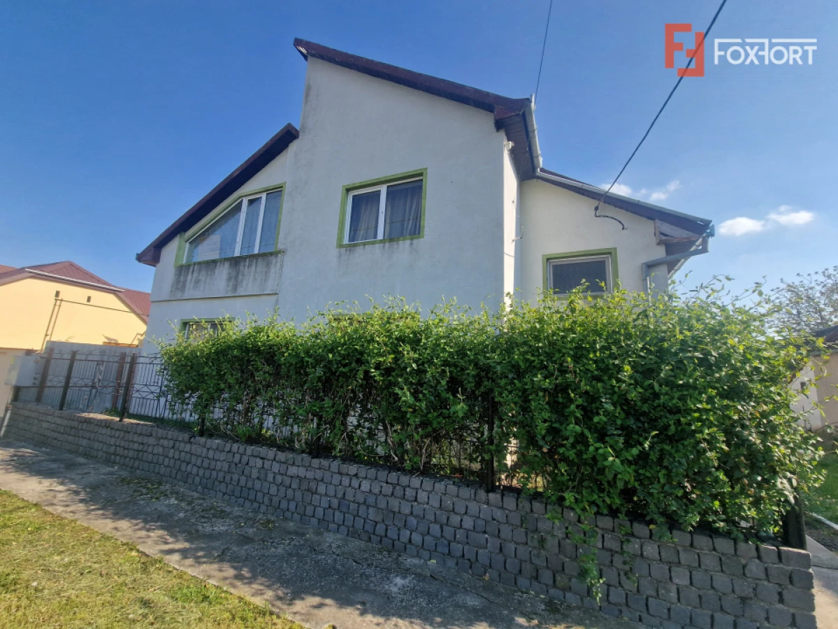 Casa individuala de vanzare cu 7 camere - Recas - 9