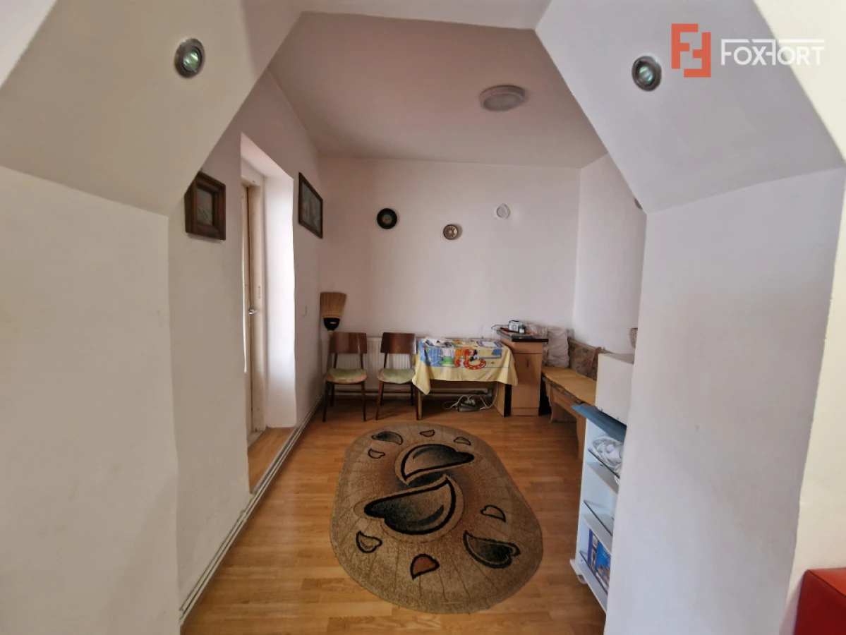 Casa individuala de vanzare cu 4 camere si teren de 800 mp - Recas - 5