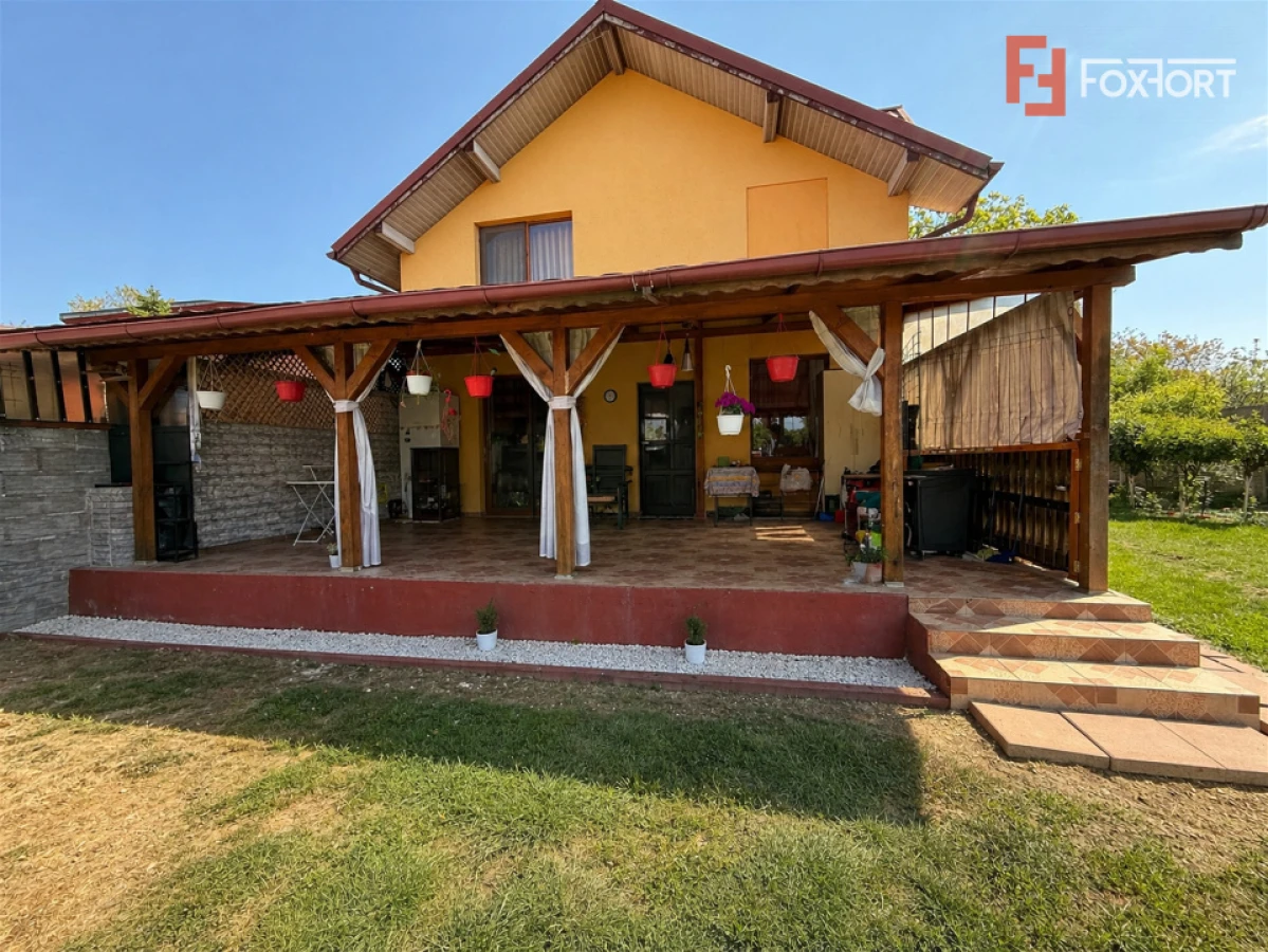 Casa individuala cu 5 camere in Sanandrei, cu livada proprie - 1