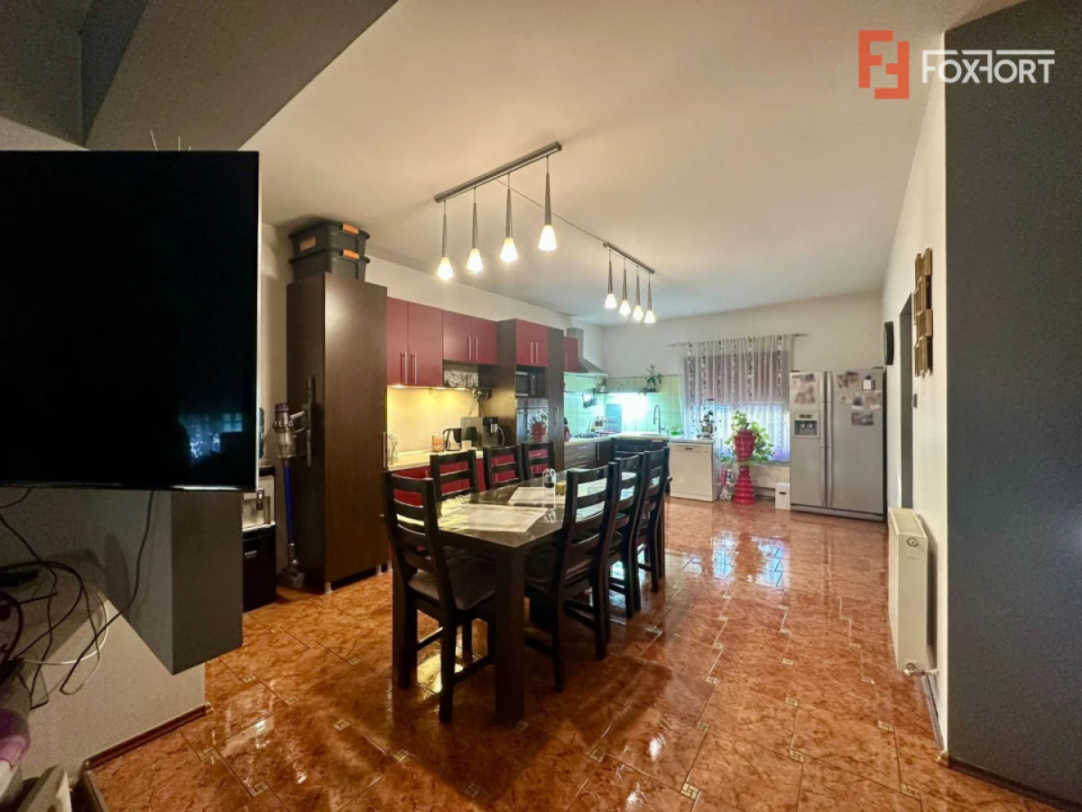 Casa individuala cu 4 camere si teren de 600 mp - Dumbravita - 6
