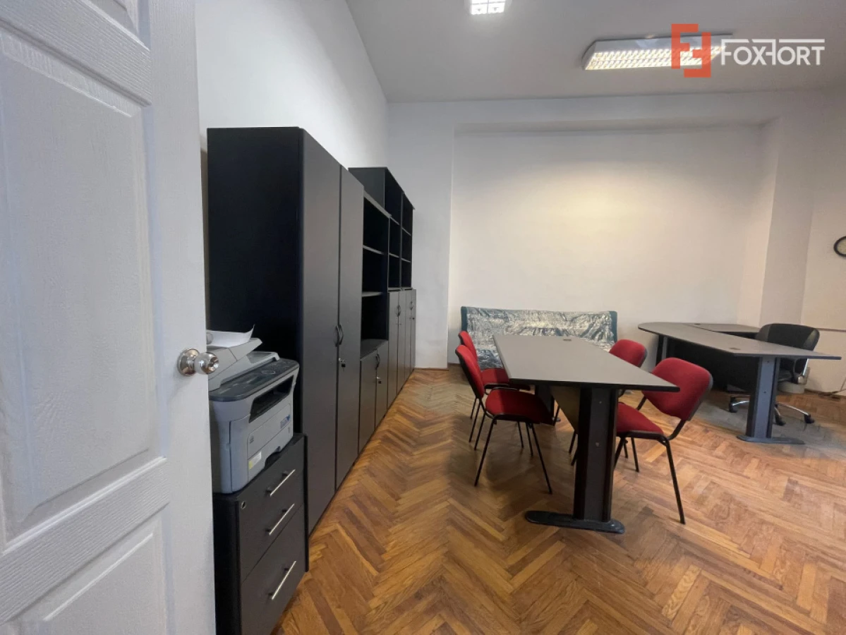Birou de inchiriat ultracentral Arad – gata pentru activitate - 10