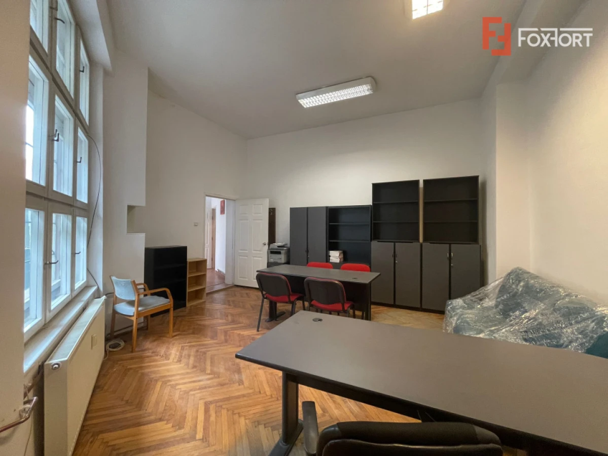 Birou de inchiriat ultracentral Arad – gata pentru activitate - 7