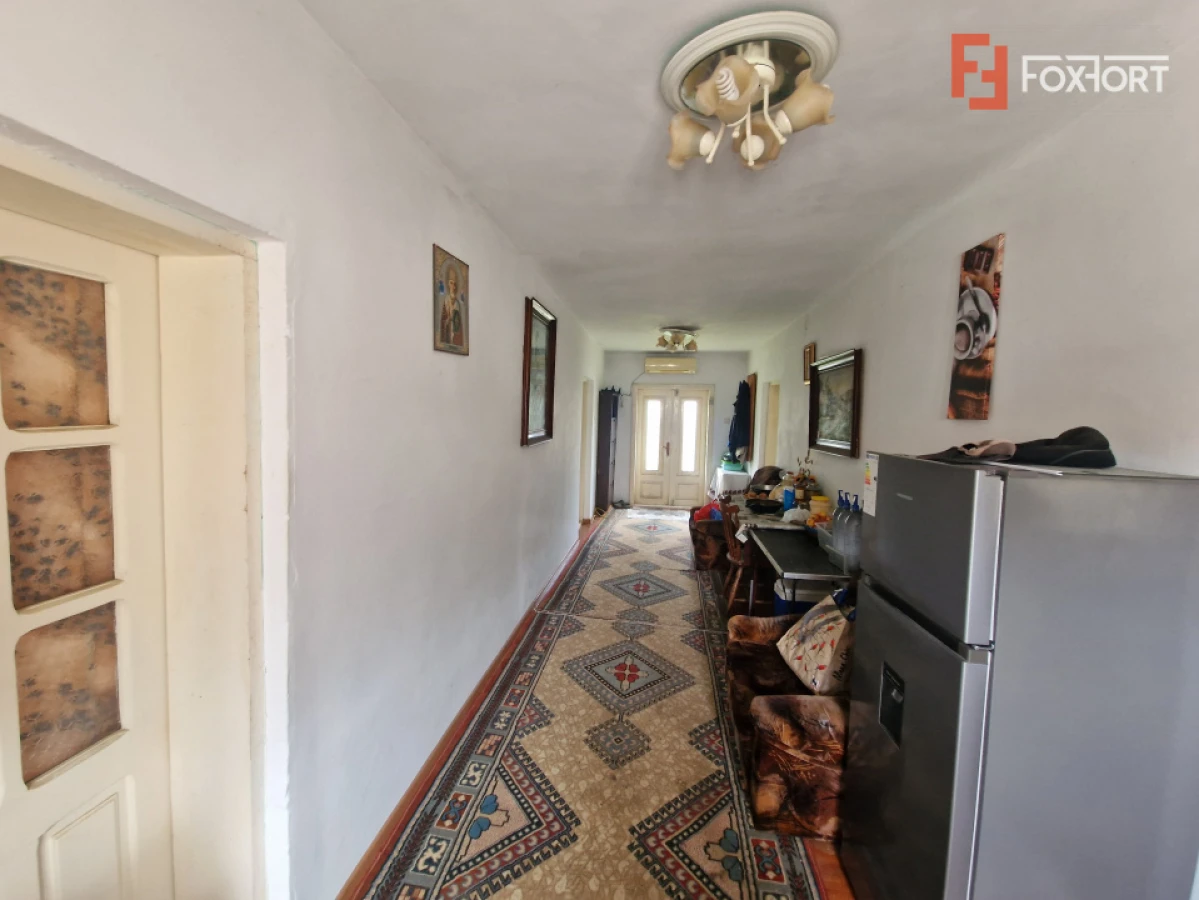 Casa cu 3 camere si teren de 2096 mp in Ianova - 5