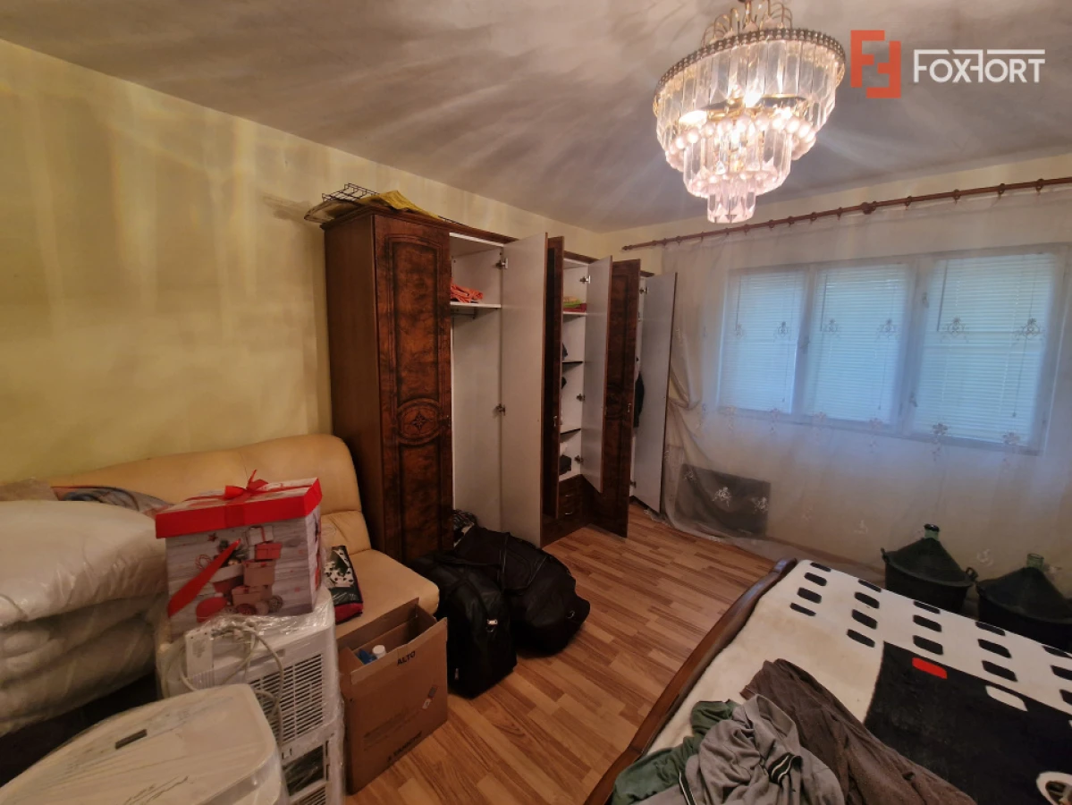 Casa cu 3 camere si teren de 2096 mp in Ianova - 4
