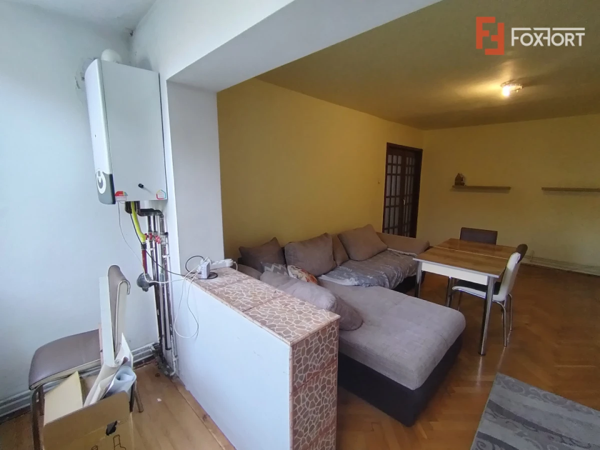 Apartament cu 3 camere de vanzare in zona Soarelui - 7