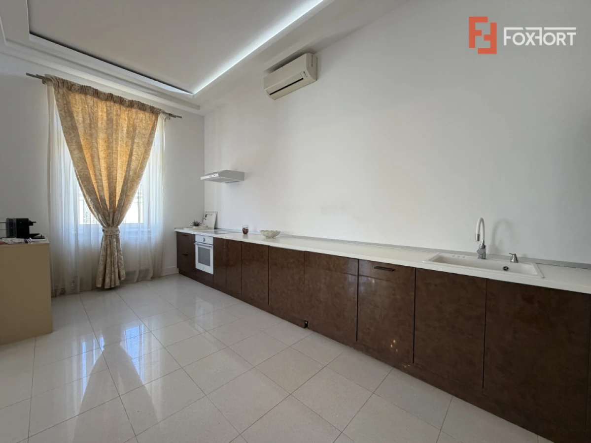 Apartament inedit 3 camere, semicentral complet mobilat - 8