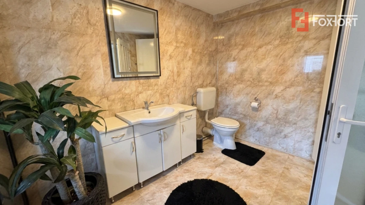 Casa spatioasa cu 7 camere si curte proprie, zona Dambovita - 8