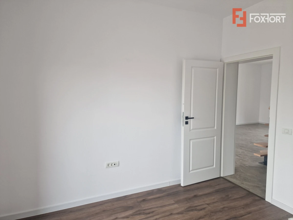 Duplex de vanzare cu 3 camere - zona Mosnita Noua - 3