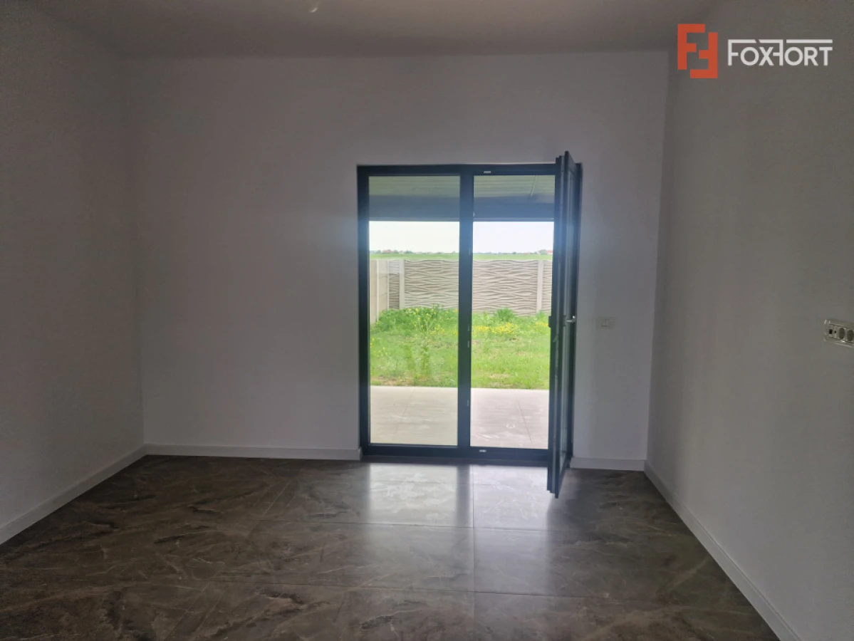Duplex de vanzare cu 3 camere - zona Mosnita Noua - 1
