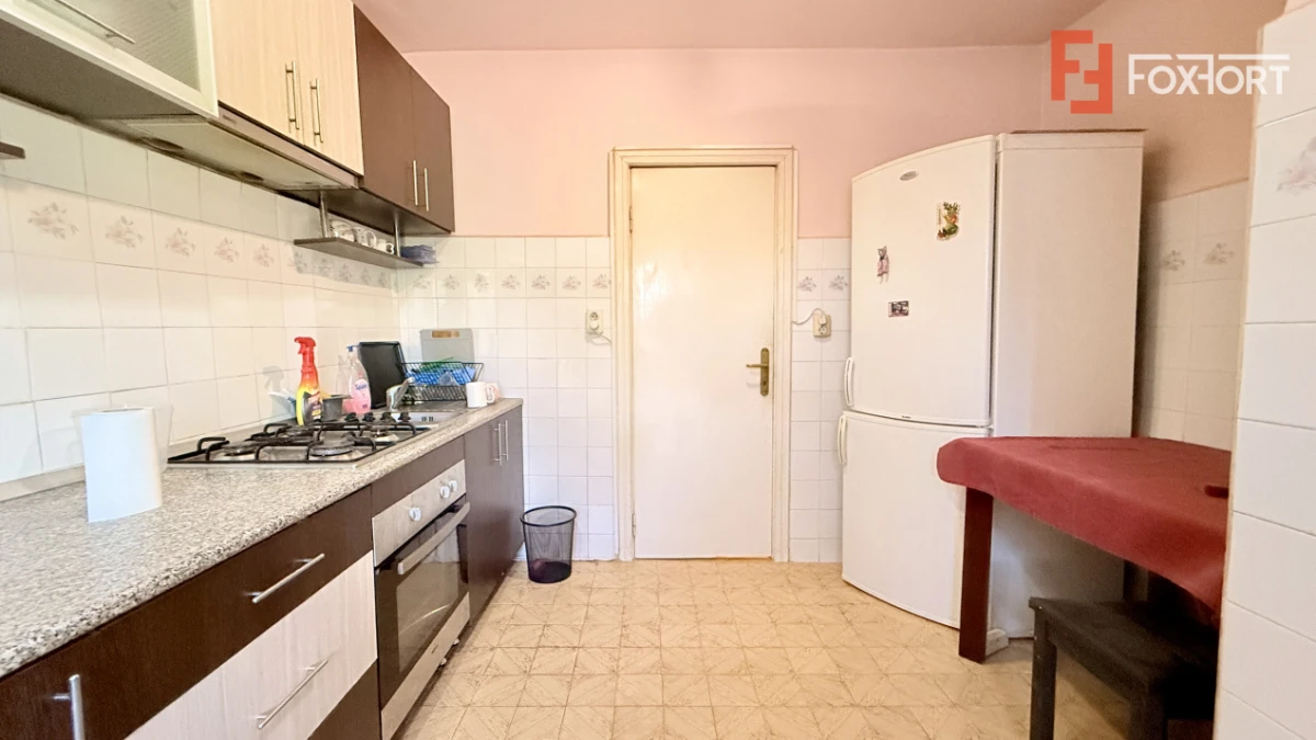 COMISION 0% Apartament cu 3 camere decomandat, Aradului - bloc izolat - 8