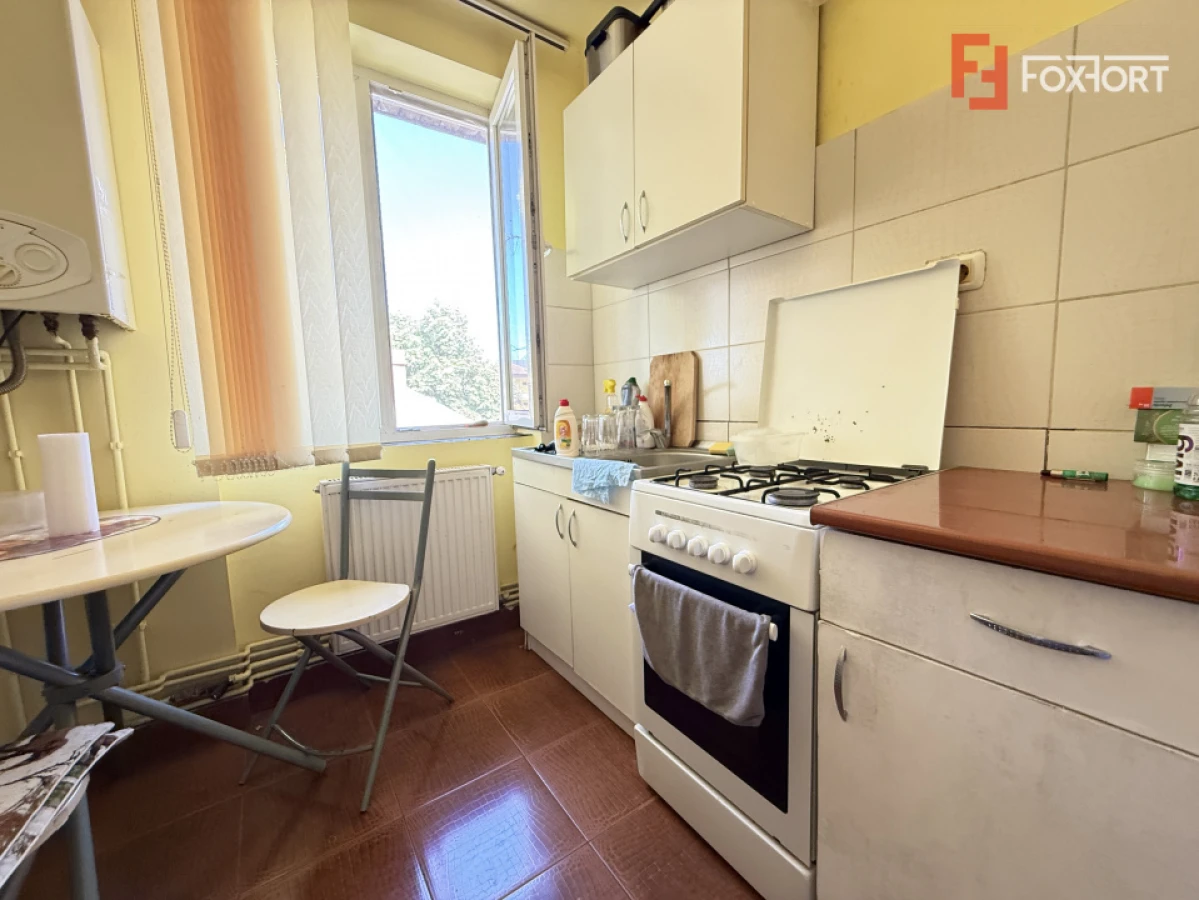 Apartament cu 2 camere, de vanzare in zona Complex Studentesc - 4