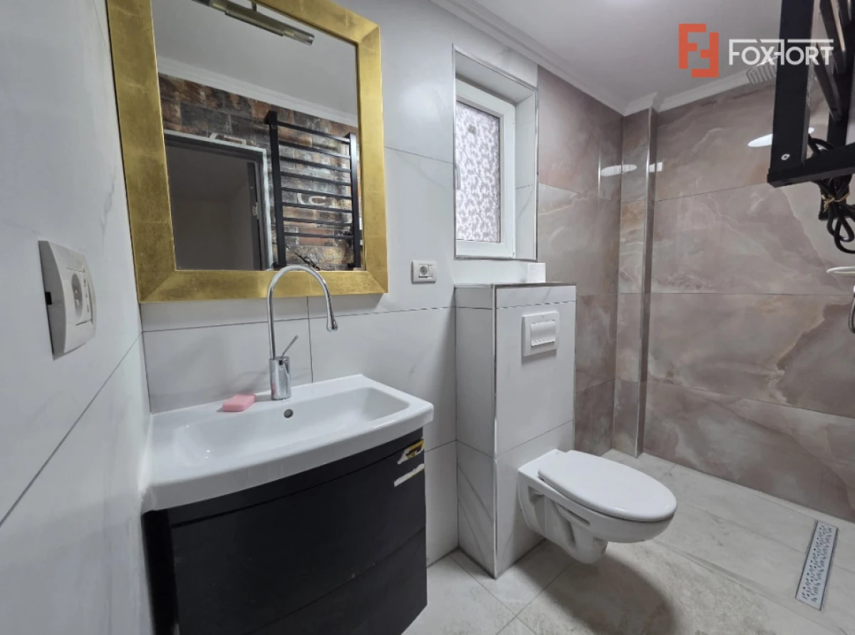 Apartament cu 2 camere cu curte proprie de vanzare zona - UTA - 7