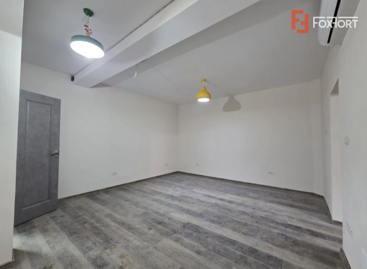 Apartament cu 2 camere cu curte proprie de vanzare zona - UTA - 4