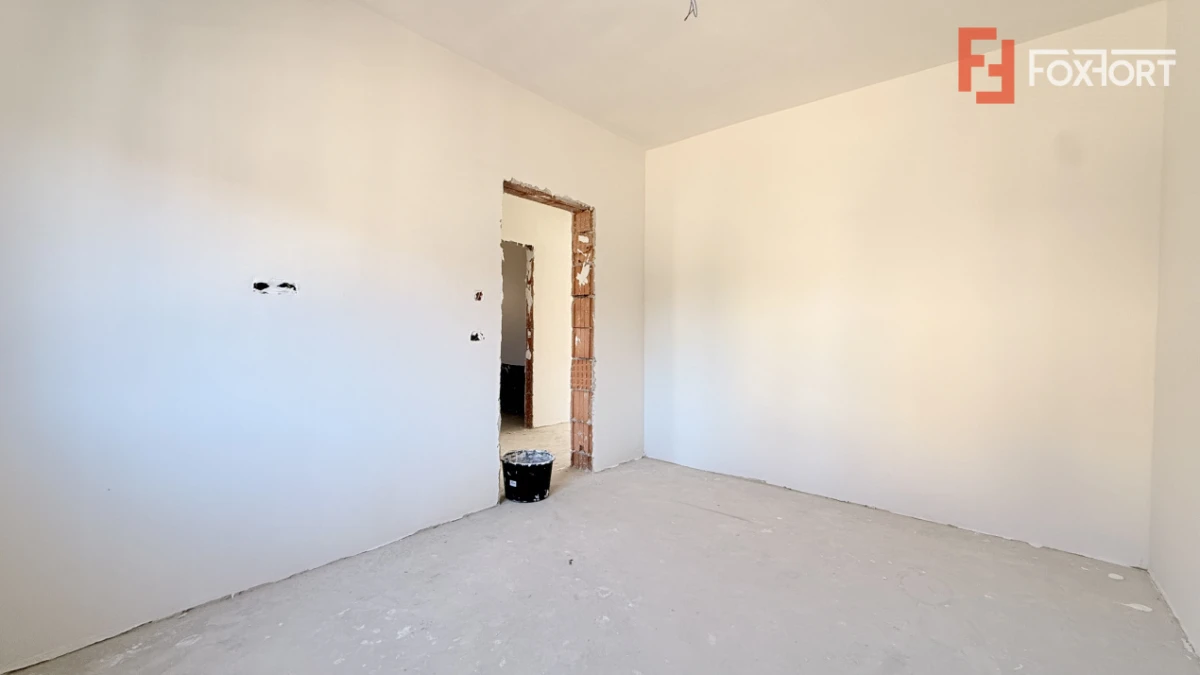 Duplex de vanzare pe parter, 3 camere - Mosnita Veche - Centru - 10