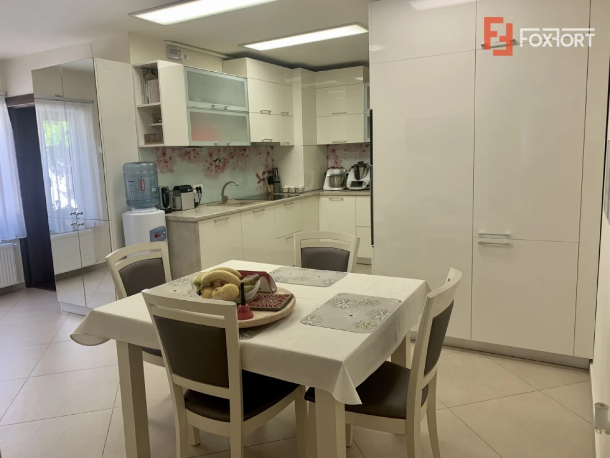 Casa individuala cu 4 camere de vanzare in zona Girocului - 3