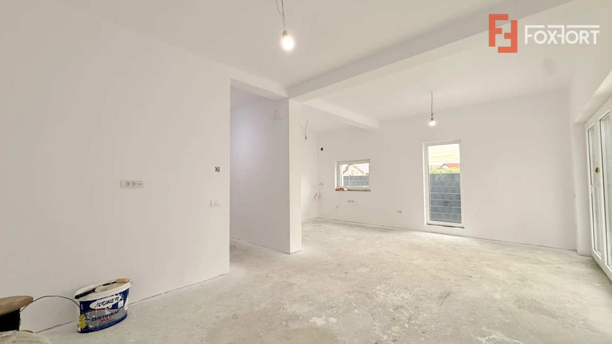 Duplex despartit, de vanzare 4 camere - curent trifazic - Mosnita Veche - 4