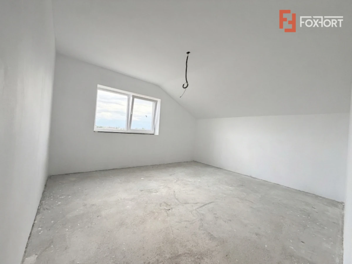 Duplex la cheie cu 3 camere, toate utilitatile - in Mosnita Veche - 6