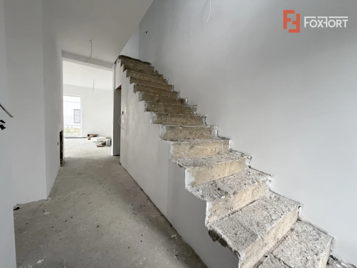 Duplex la cheie cu 3 camere, toate utilitatile - in Mosnita Veche - 5
