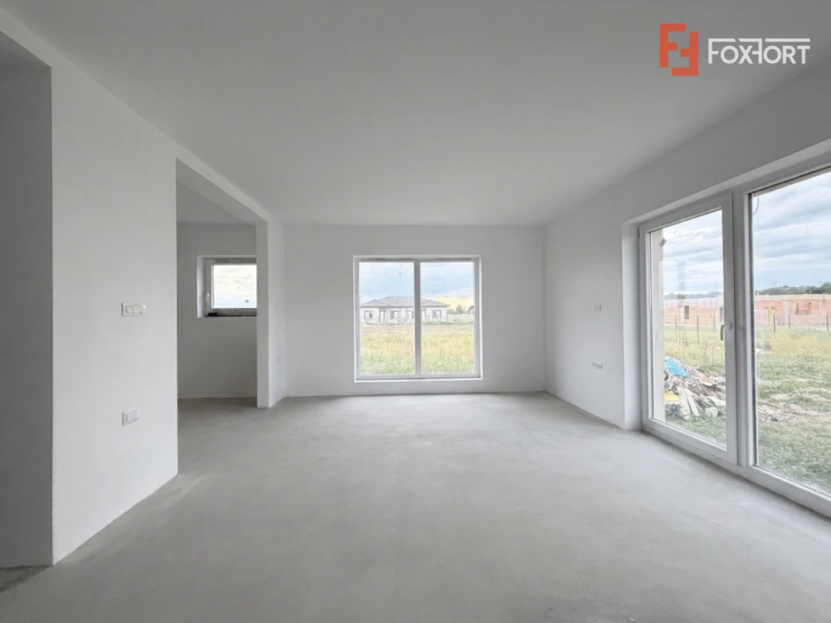 Duplex la cheie cu 3 camere, toate utilitatile - in Mosnita Veche - 3