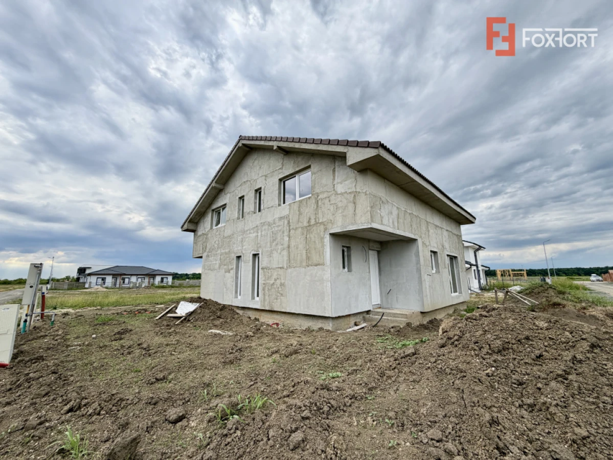 Duplex la cheie cu 3 camere, toate utilitatile - in Mosnita Veche - 1