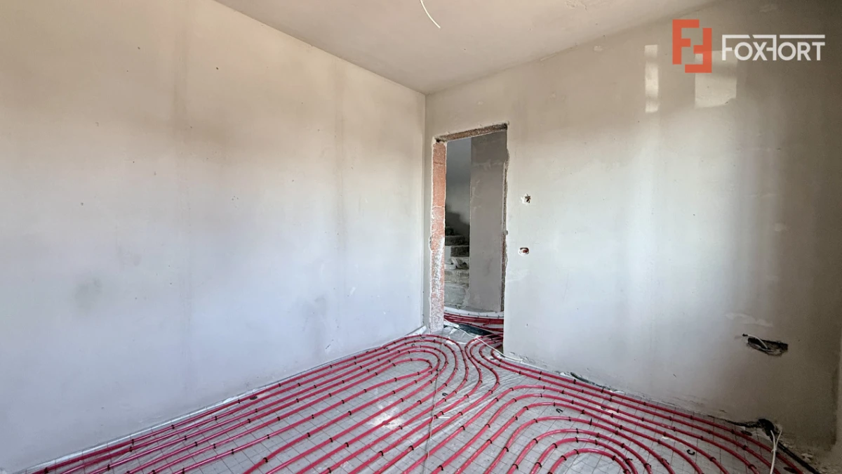 Duplex de vanzare, 4 camere despartit prin camera tehnica - Mosnita - 9