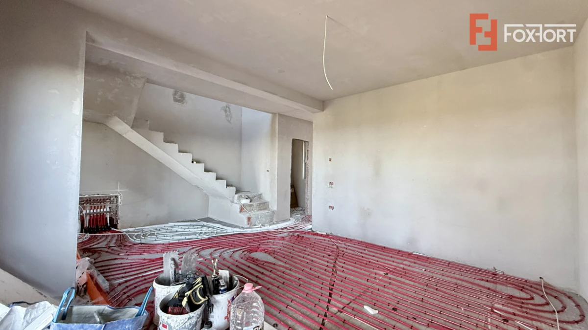 Duplex de vanzare, 4 camere despartit prin camera tehnica - Mosnita - 5