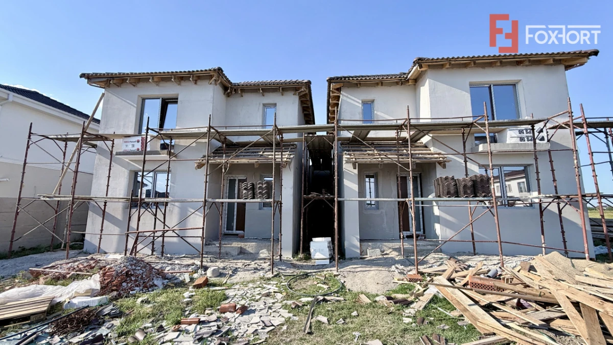 Duplex de vanzare, 4 camere despartit prin camera tehnica - Mosnita - 1